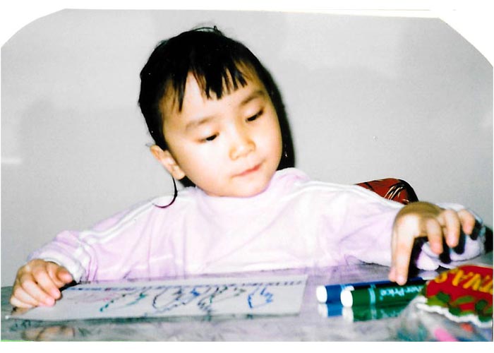 Photo of Mei, future artist at work!